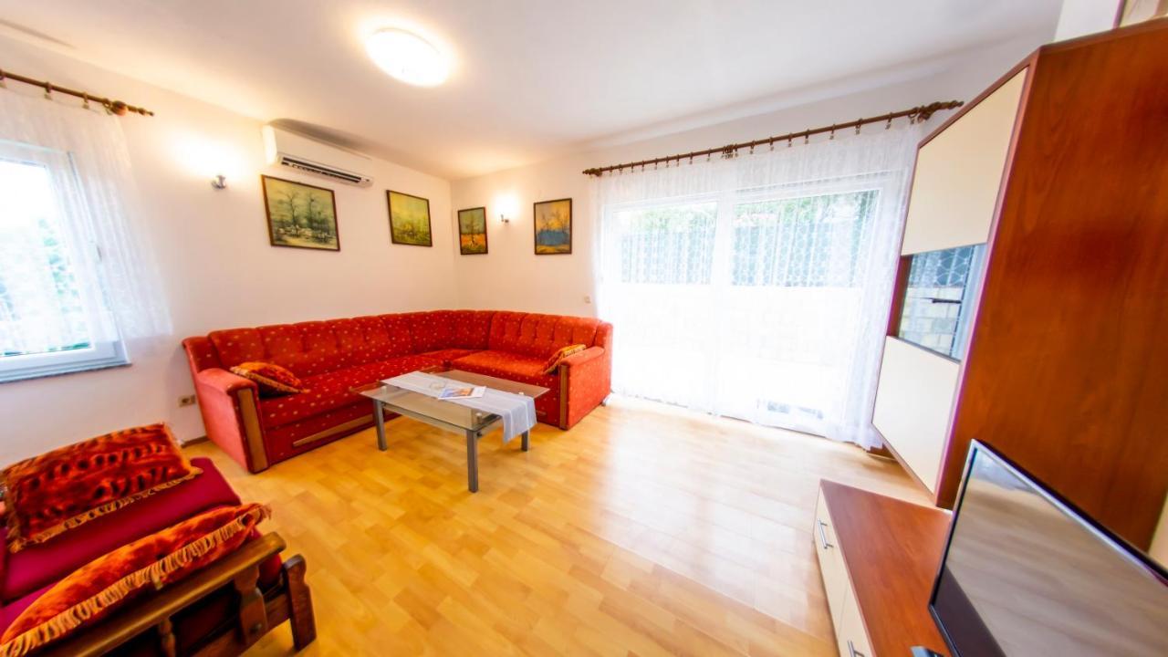 Planikovica Apartments Trogir Luaran gambar