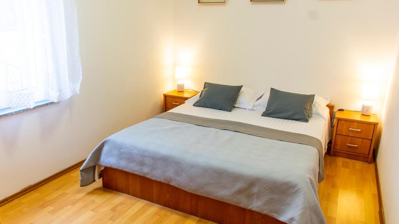 Planikovica Apartments Trogir Luaran gambar