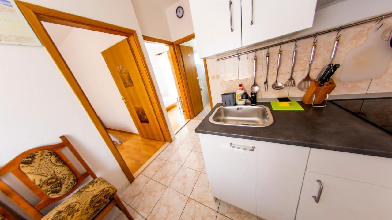 Planikovica Apartments Trogir Luaran gambar